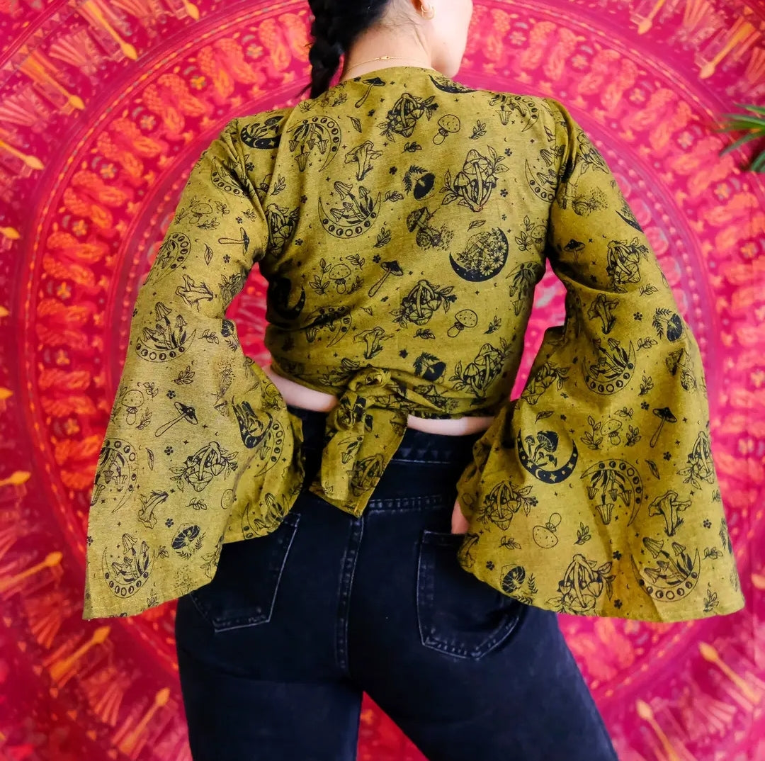 Cotton wrap top with mushroom print